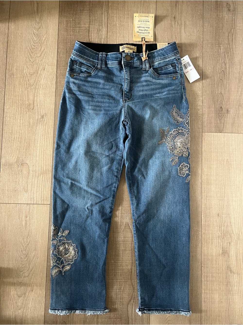Democracy Blue Women’s Embroidered Slim Straight-Leg High Rise Jeans